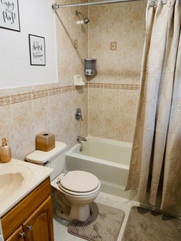 Dreamy 3 Bedroom 2 Baths Master