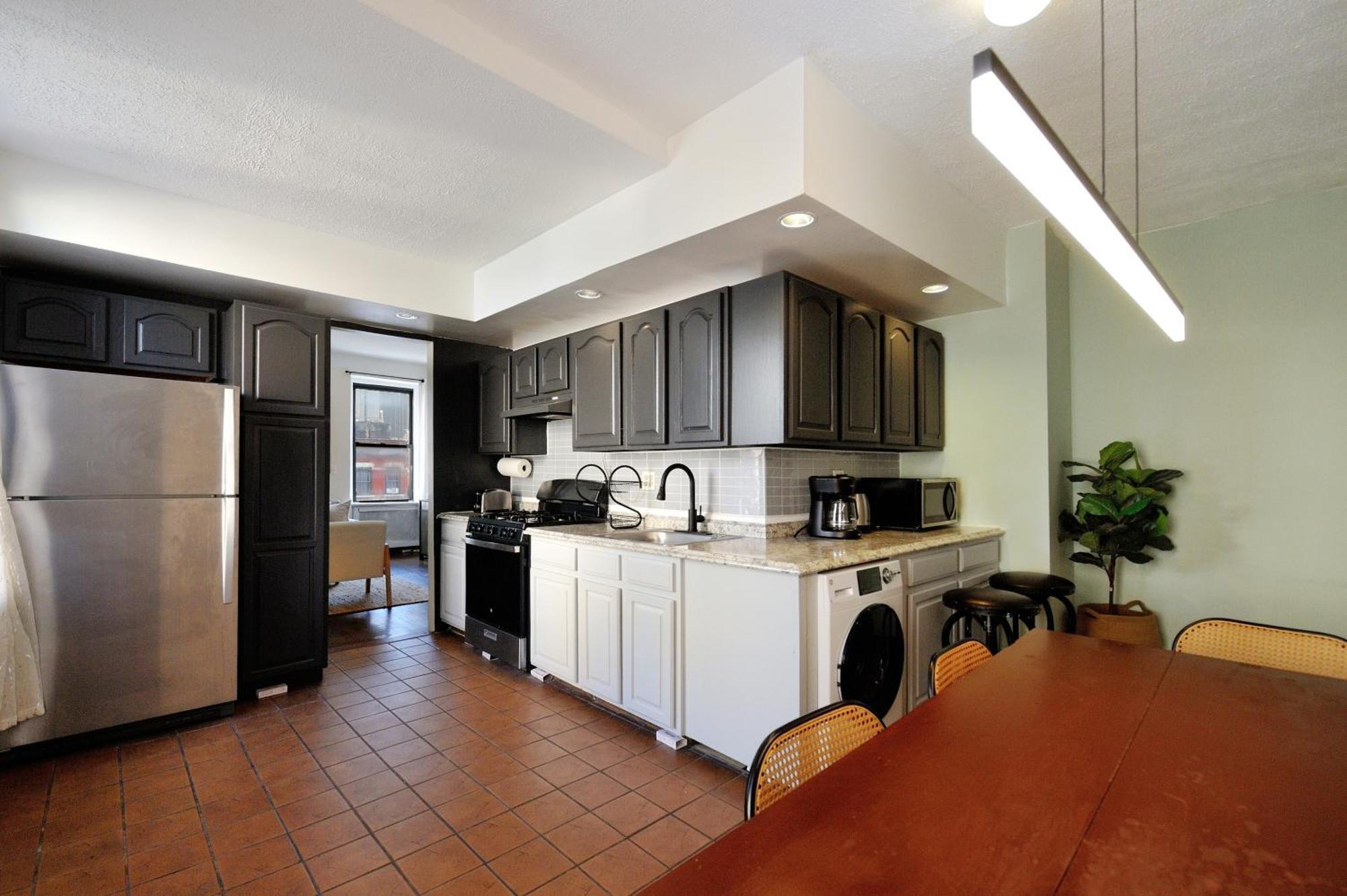 5 Bedroom 2 Bath Full Floor Midtown Nueva York