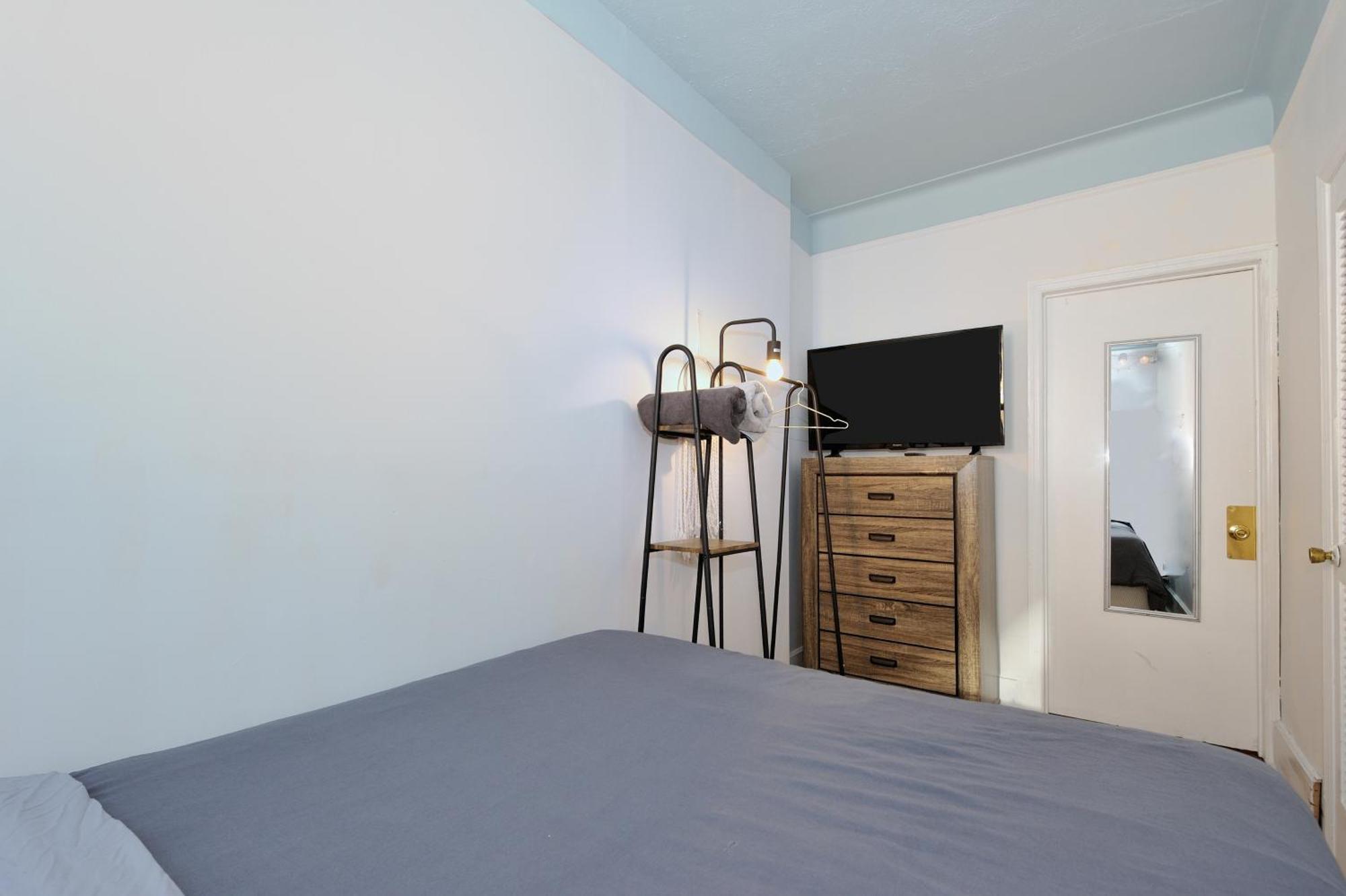 Apartamento 5 Bedroom 2 Bath Full Floor Midtown