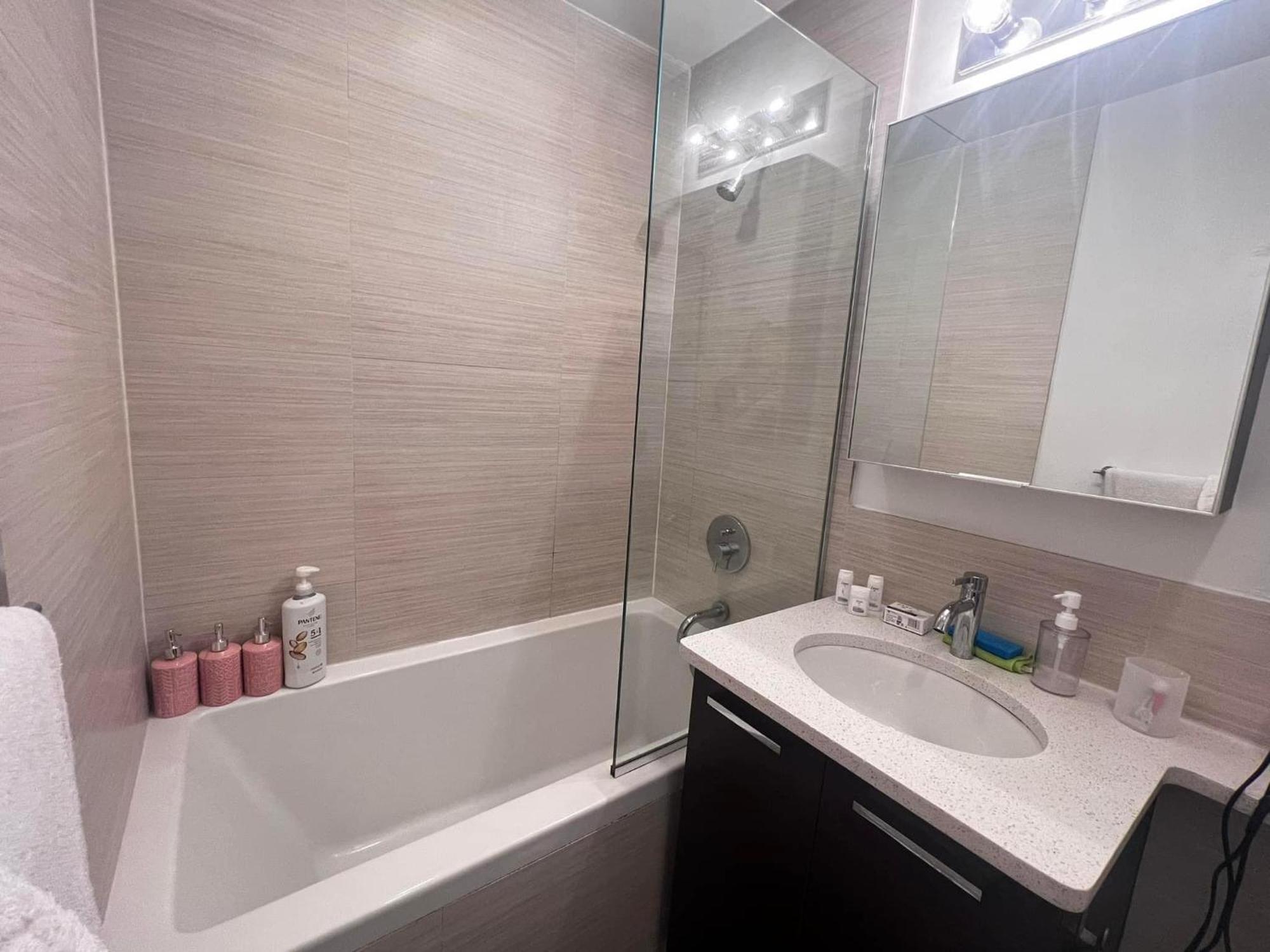 Williamburg Beautiful Ground Floor Appartement