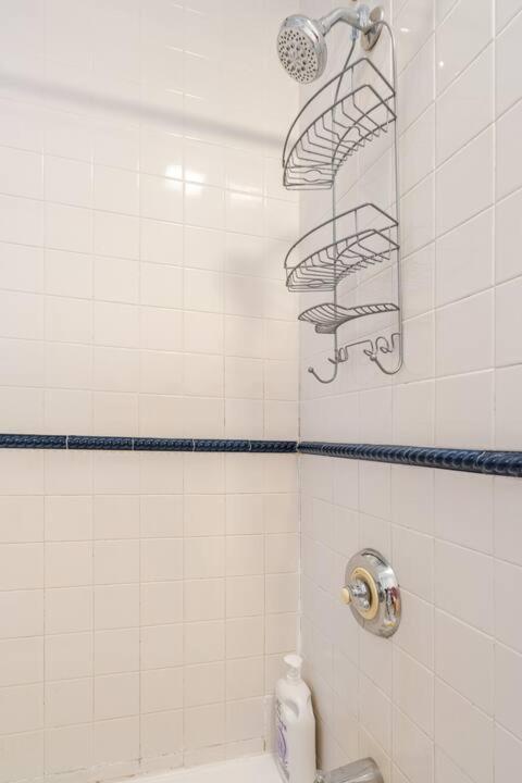 2 Large Bedrooms In Rego Park Lejlighed