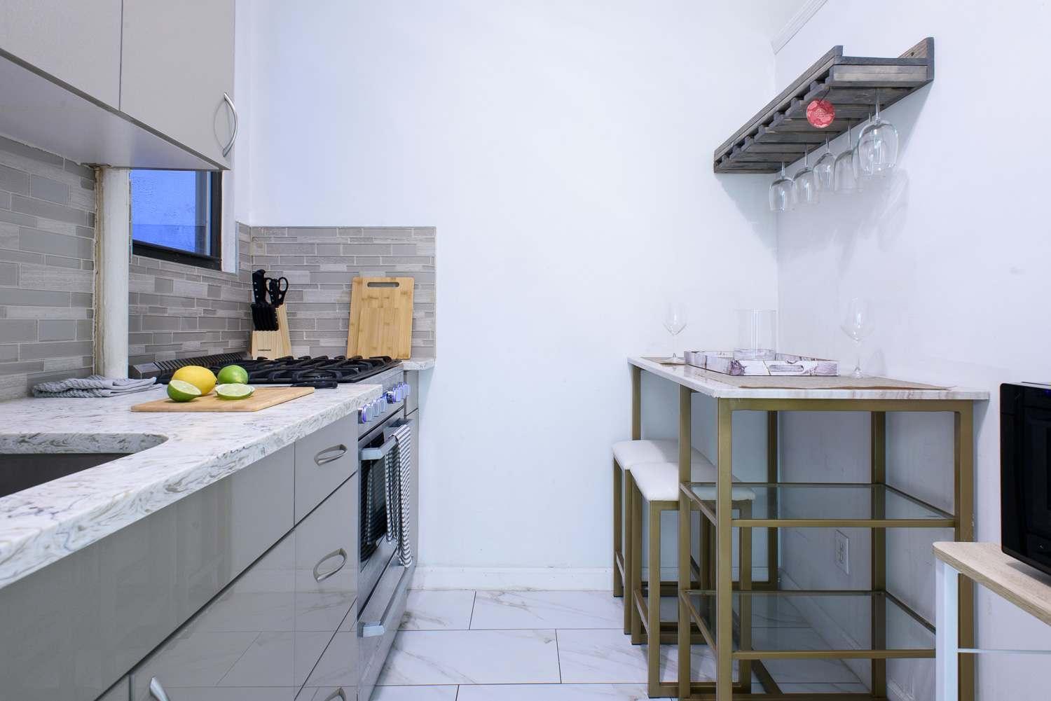 428-2w Newly Furnished 2br Sleeps 5 Prime Location Appartement