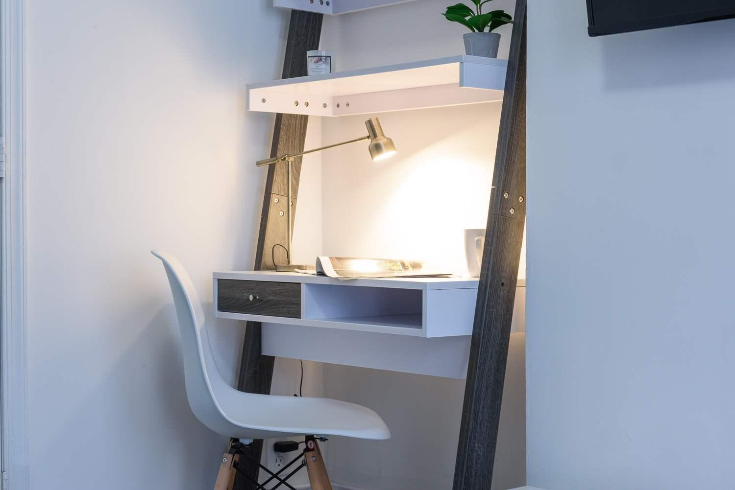428-2w Newly Furnished 2br Sleeps 5 Prime Location Appartement *