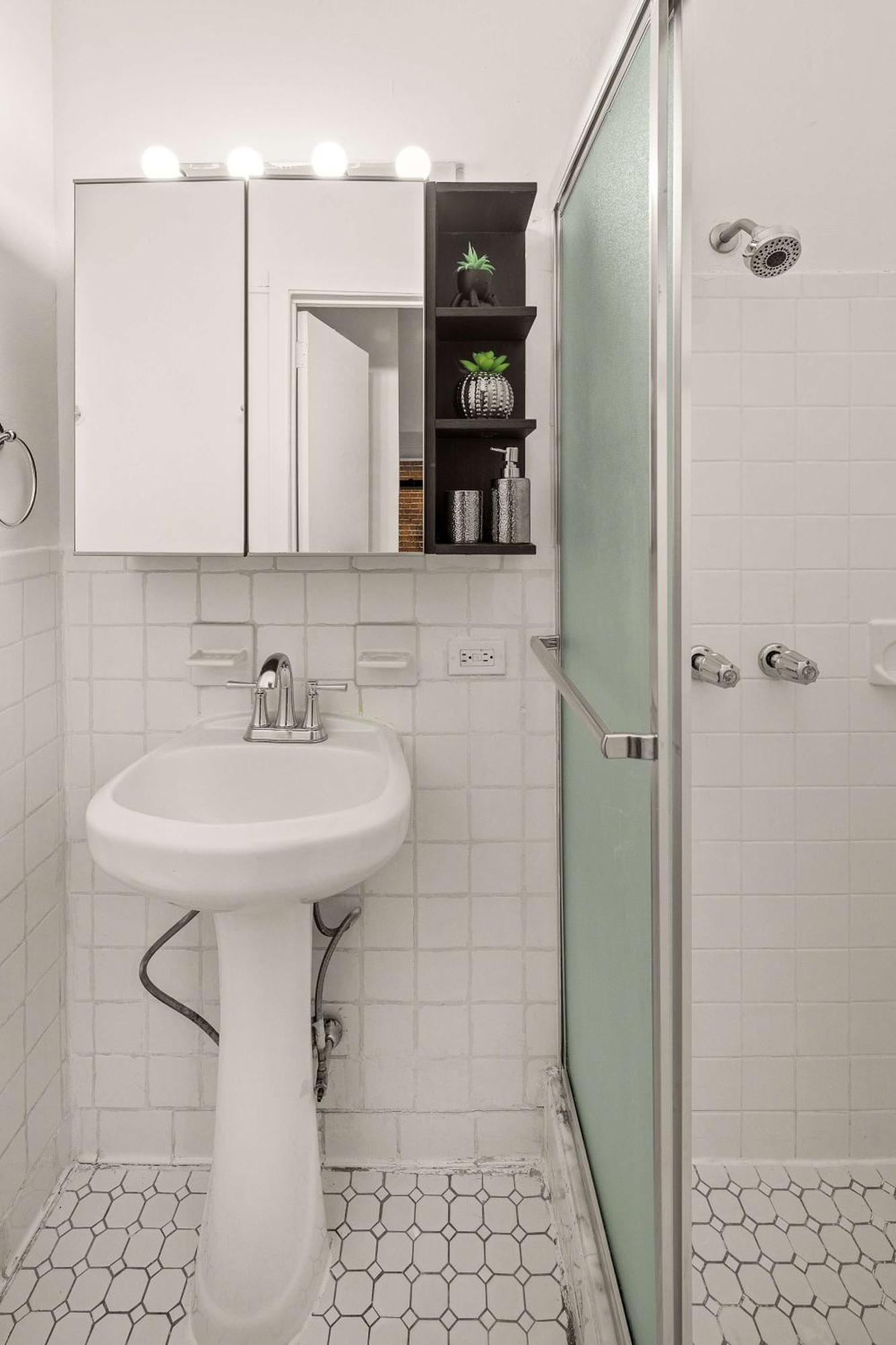Stylish & Cozy 3-bedroom In East Village