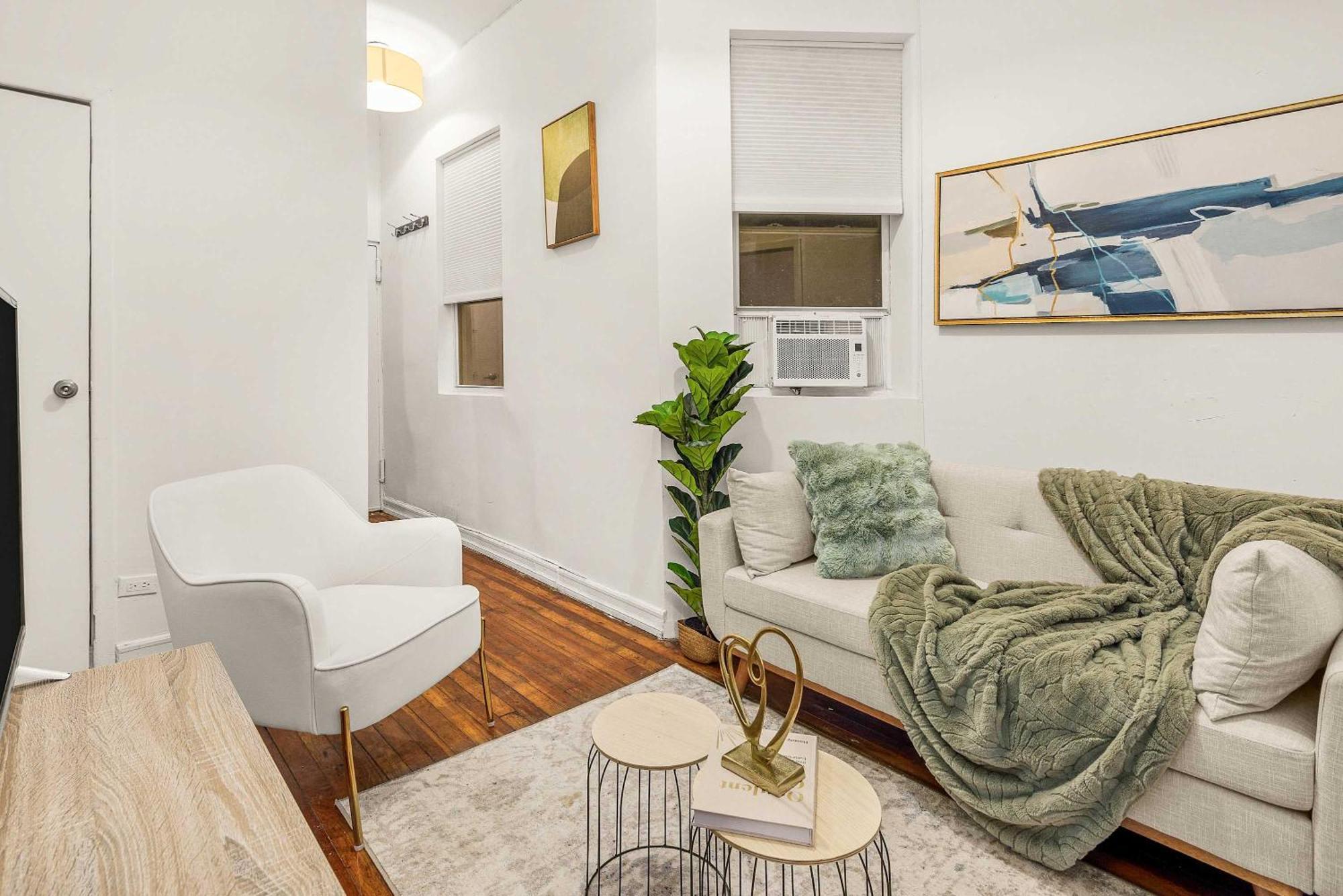 Stylish & Cozy 3-bedroom In East Village *