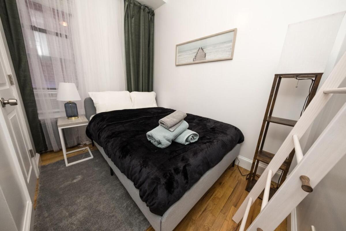Appartement 4br Two Blocks To Park Elevator, Laundry, Virtual Doorman New York