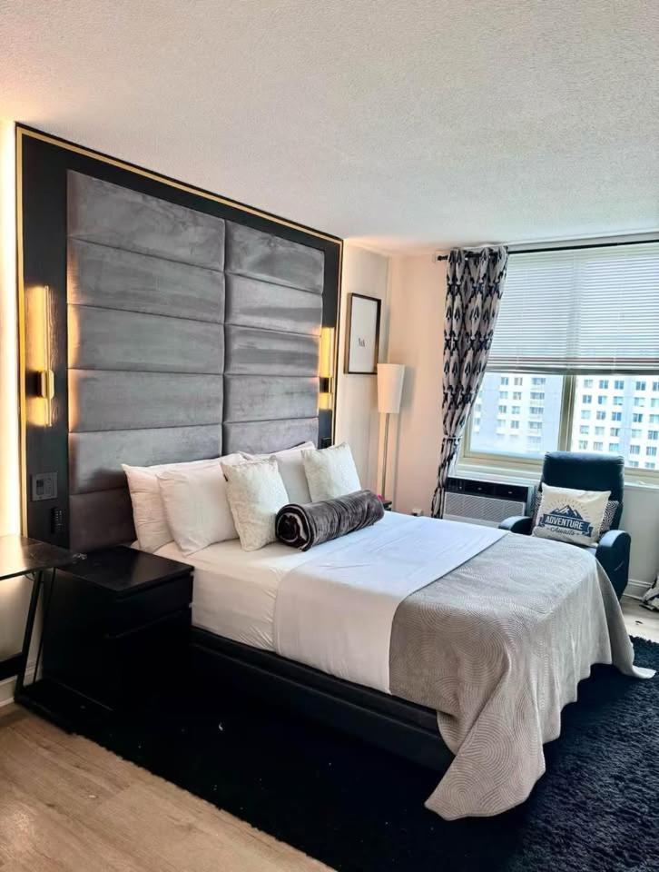 New Chic & Cozy 1bd Near East River, Minutes From Park Appartement New York