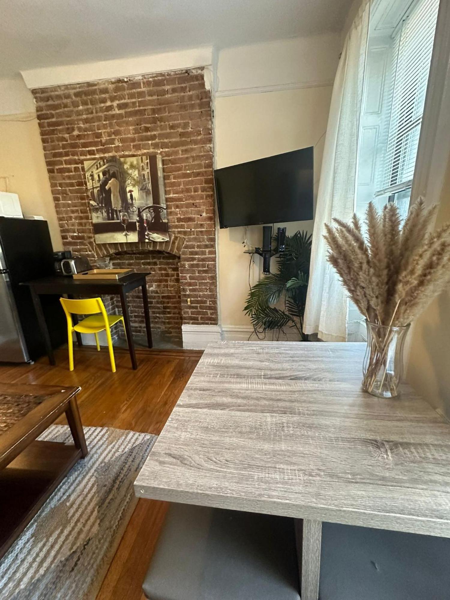 1 Bedroom Cozy Unit In Columbus Ave Appartement New York