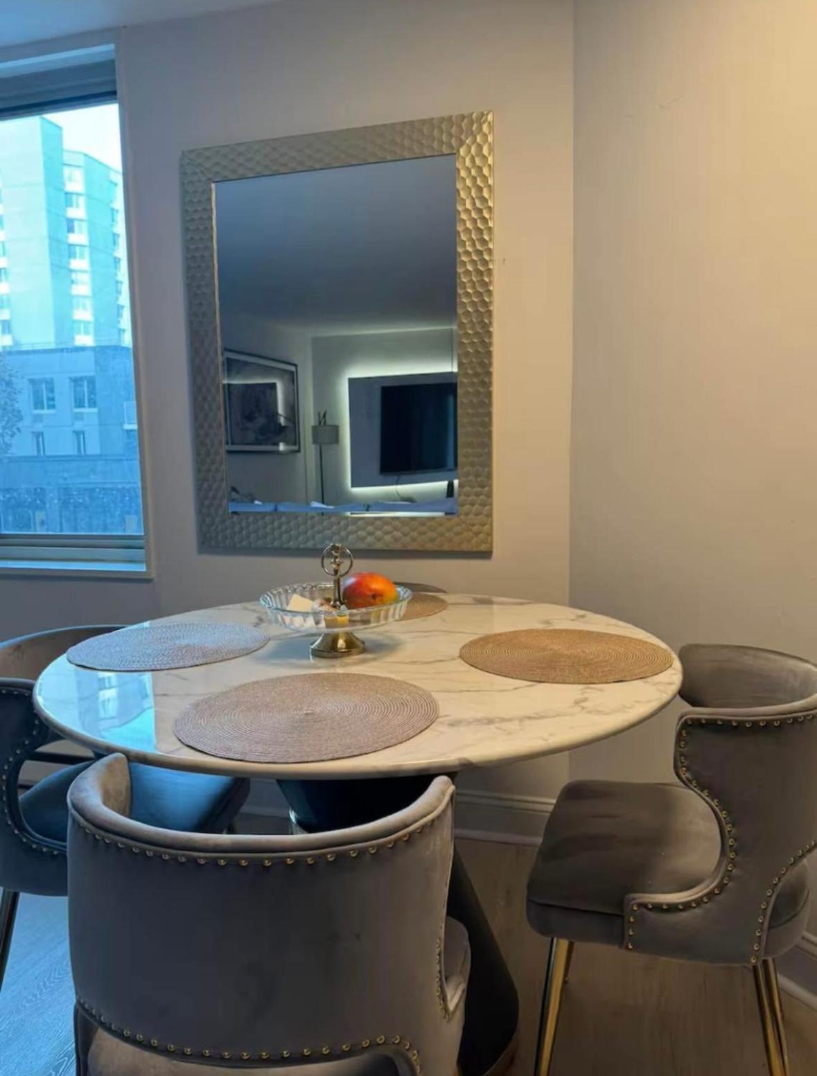 Appartement New Chic & Cozy 1bd Near East River, Minutes From Park New York
