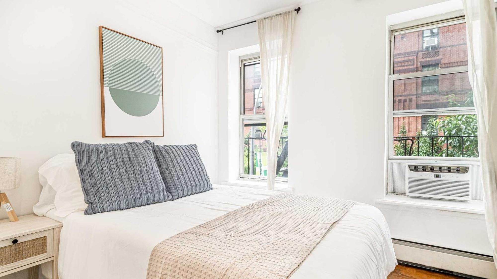 Elegant & Chic 4 Bdr & 1 Bth In Midtown Manhattan Appartement