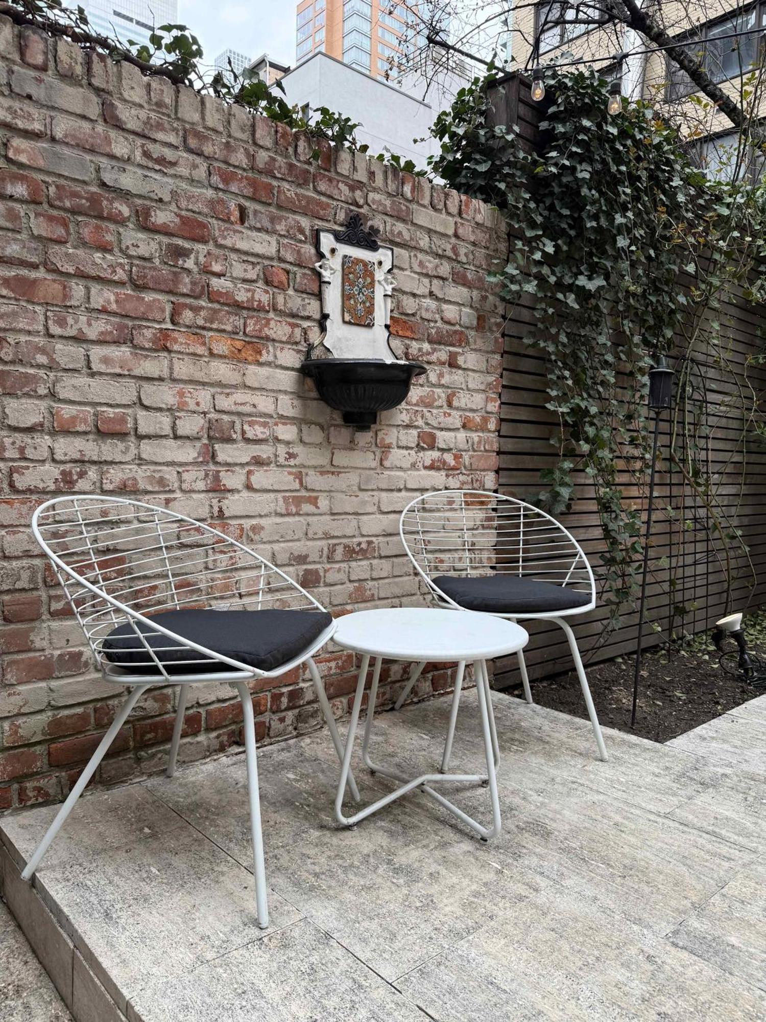 Private Beautiful Townhome W Zen Garden Holiday home New York City