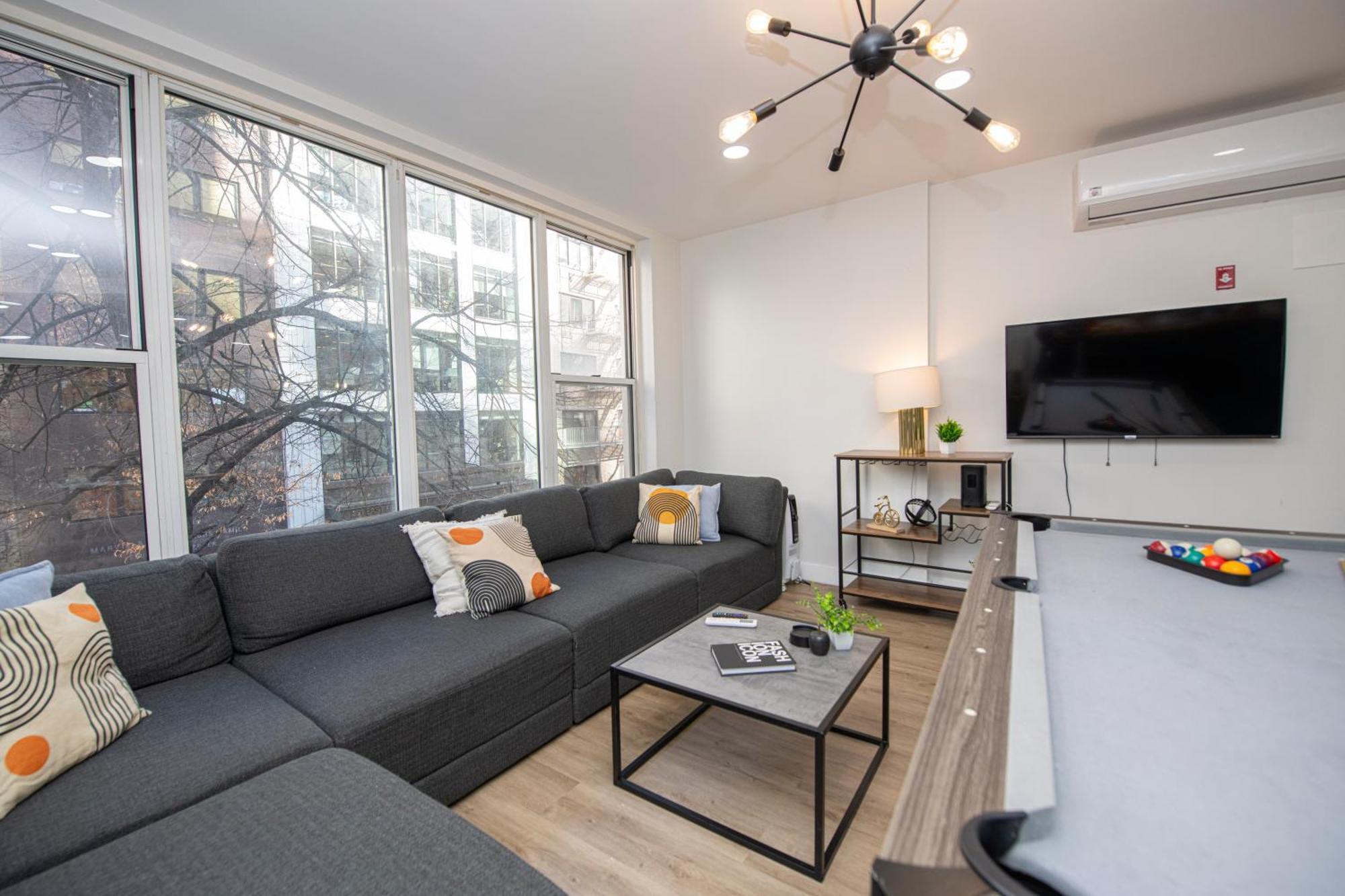 Appartement Sophisticated 4 Bedroom Duplex With Private Rooftop