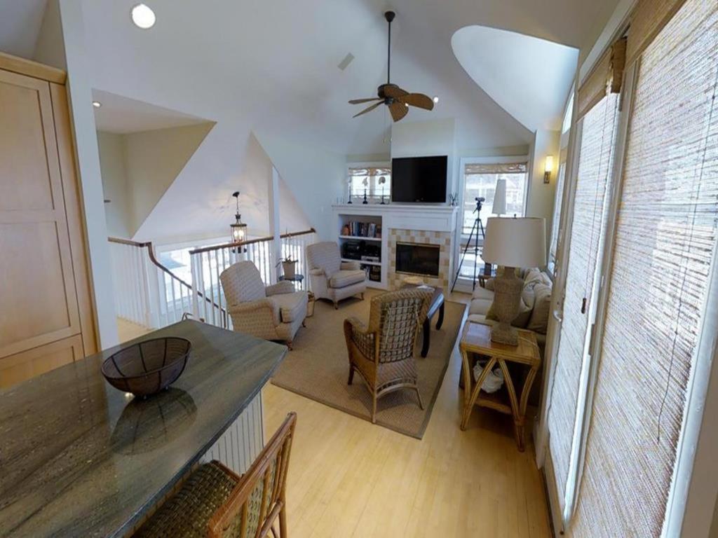 Pet Friendly, Single Family, Ocean Front, Elevator, Badges, Wifi, Decks, Chairs, Oceanview, Keurig, Jacuzzi-jet Tub, O-s Shower, Hébergement de vacances *