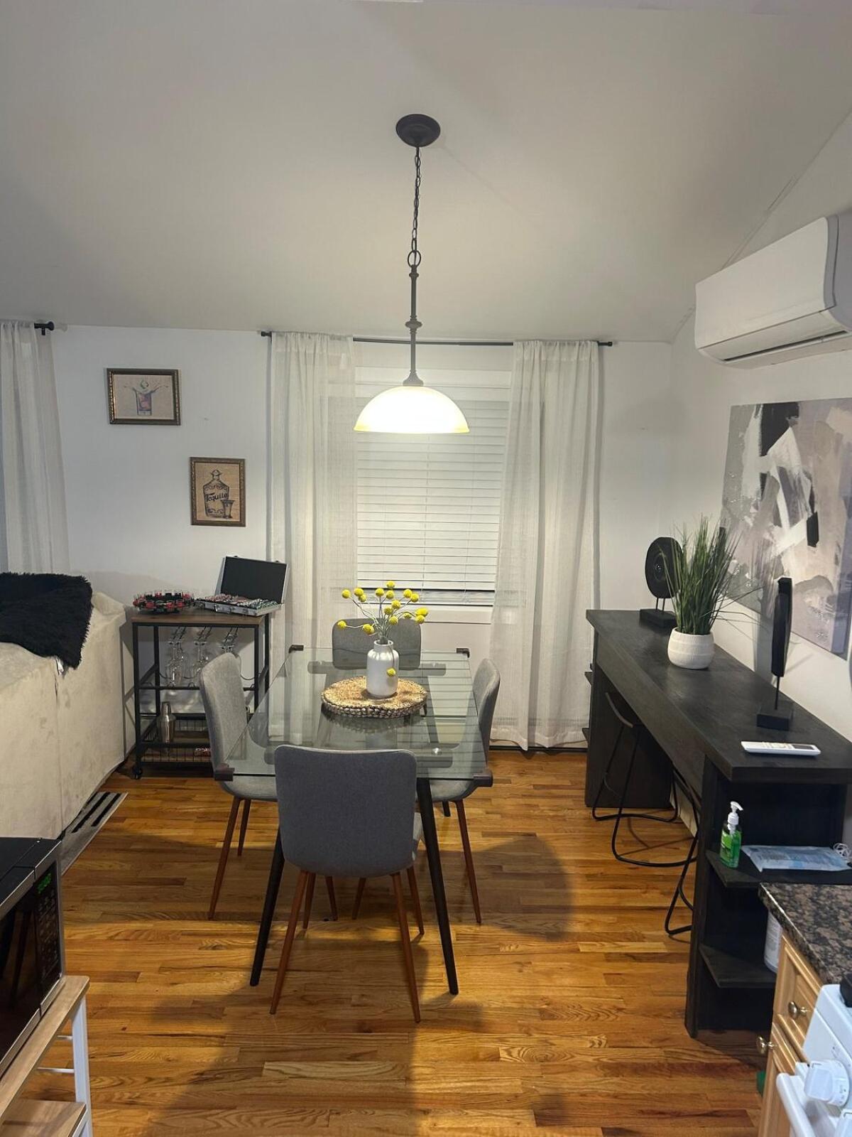 Chic Modern Bedroom 5 Mins From Jfk Accommodatie bij particulieren