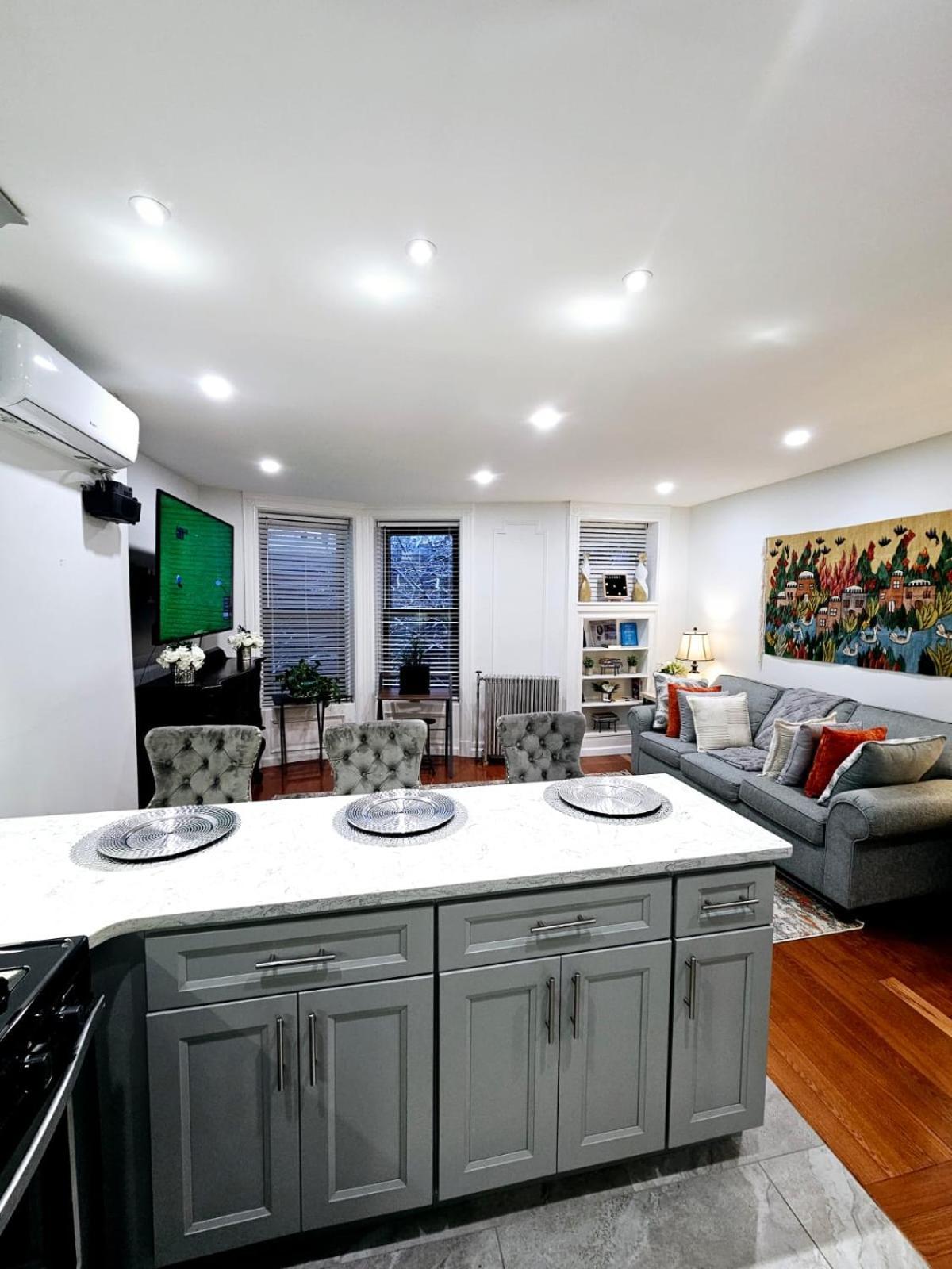 Cozy Near Barclay Center
