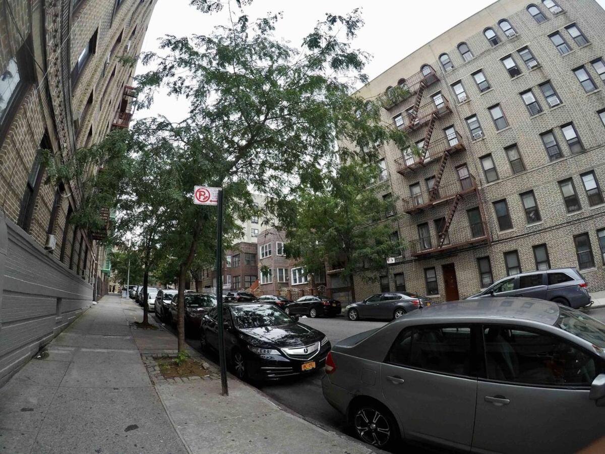 2-bedroom In The Bronx And Pet Friendly Appartement