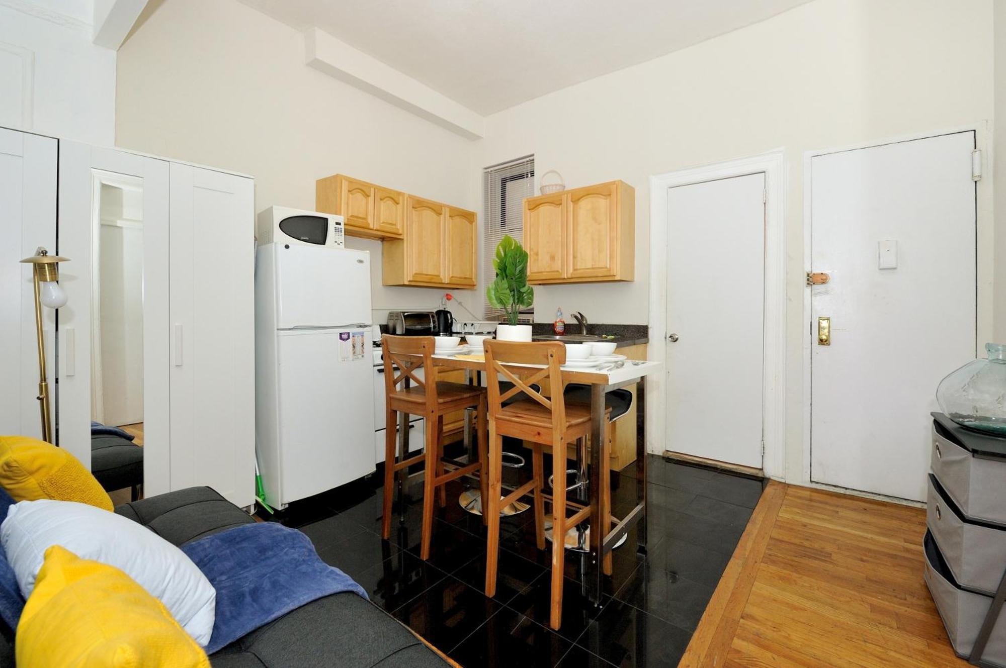 Midtown West Furnished 3br Perfect Share Appartement New York