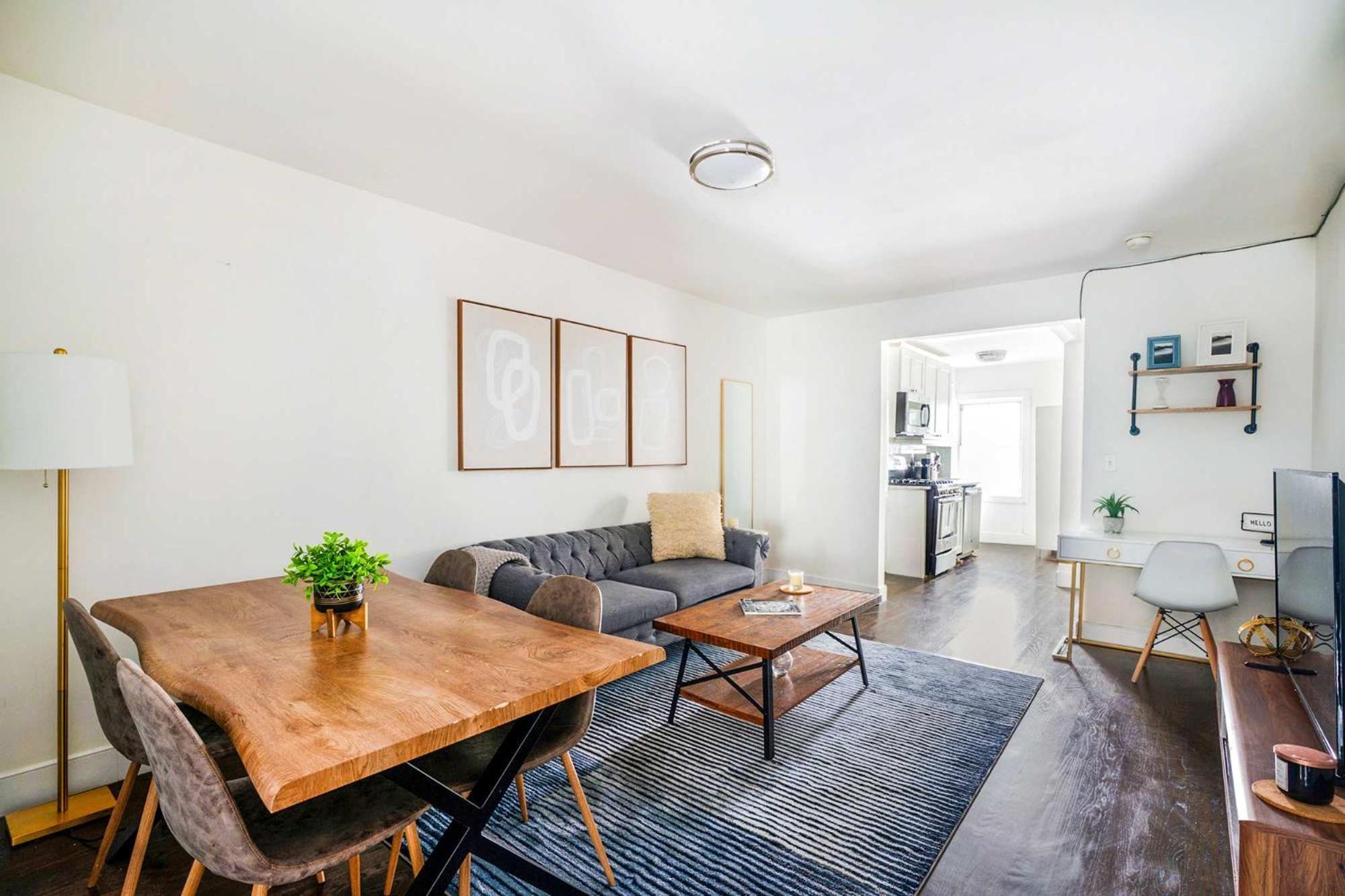 Appartement 39-3 Newly Renovated 3 Bedroom Prime Midtown Sleeps 6 *