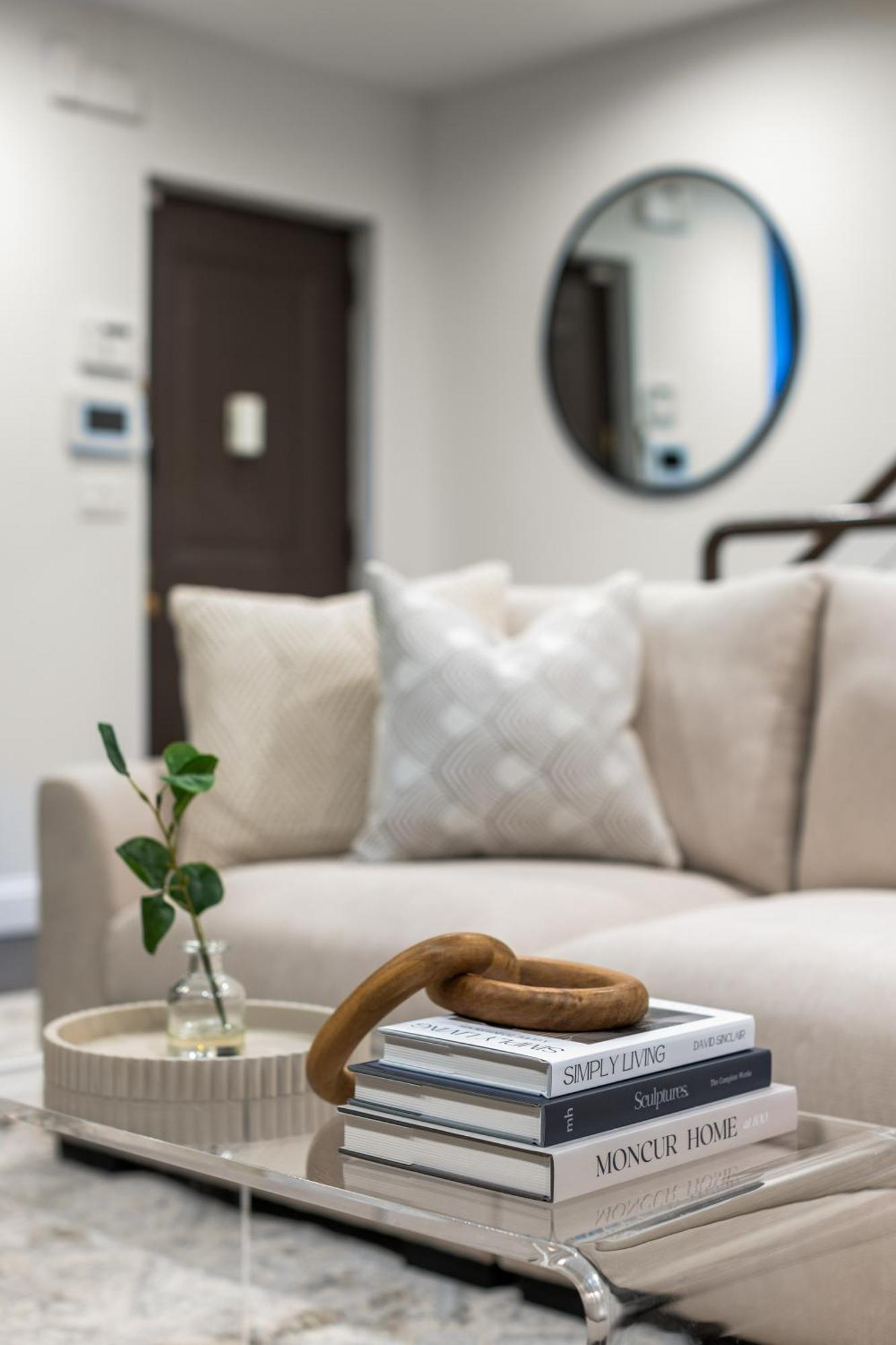 Stylish 3br Designer In Harlem With Parking Appartamento *