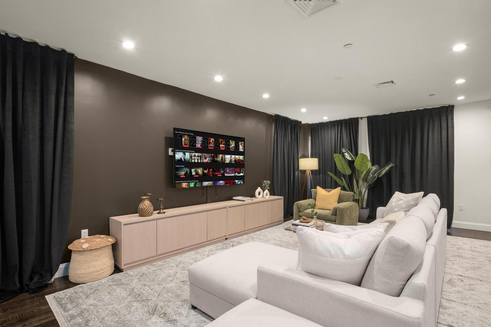 Stylish 3br Designer In Harlem With Parking Appartamento *