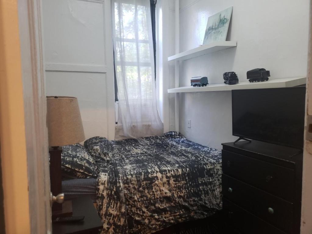 Private In East Village Habitación en casa particular