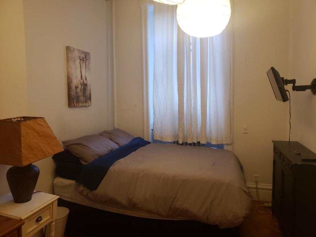 Habitación en casa particular Private In East Village *
