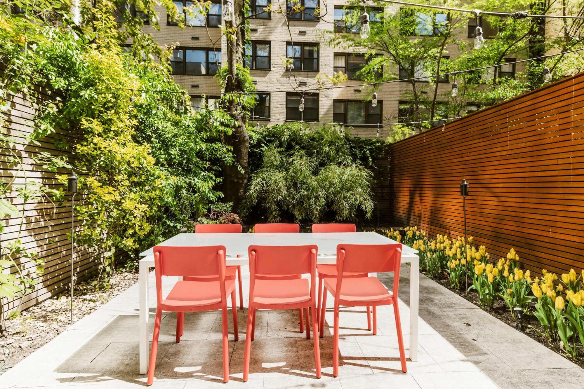 Casa vacanze Private Beautiful Townhome W Zen Garden New York