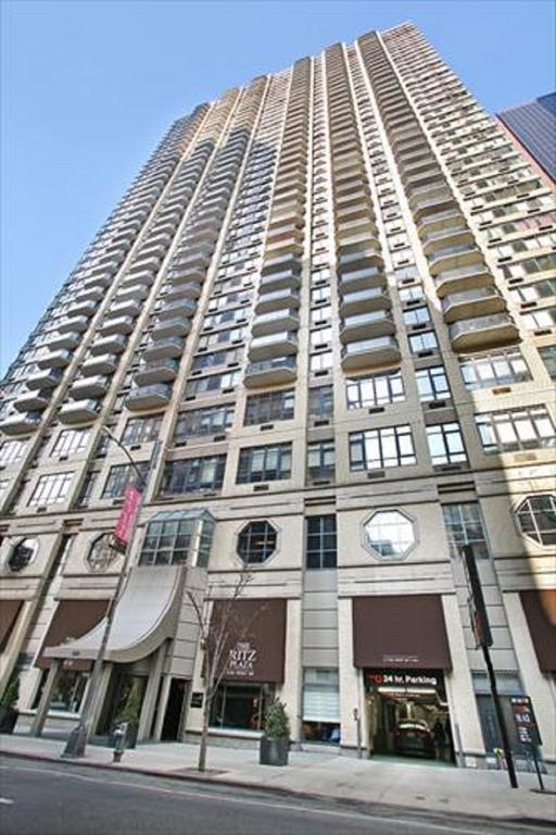 Global Luxury Suites At Ritz Plaza New York