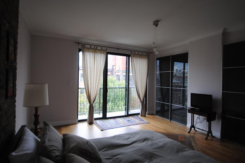 Historic Harlem Duplex * New York