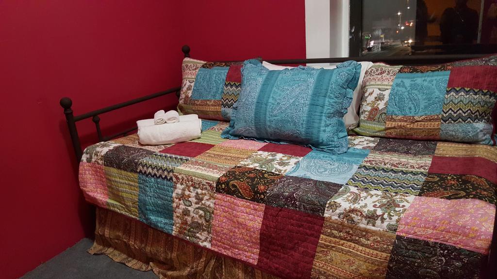 Oyo Bed And Breakfast Acomodação com café da manhã  Nova York