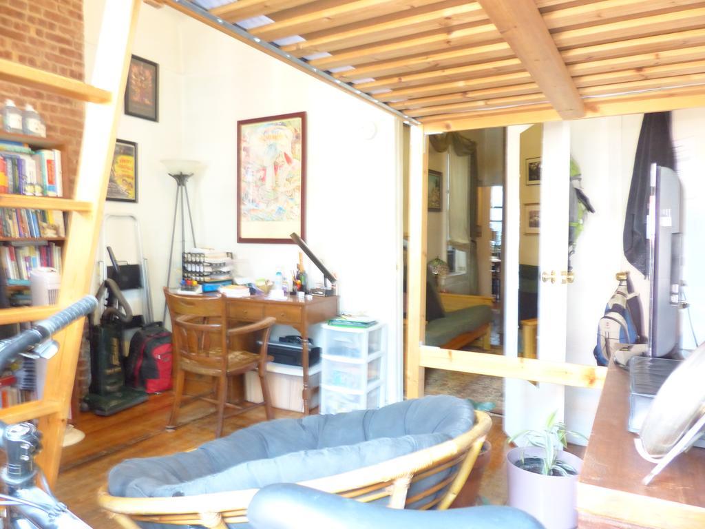 East Village Homestay Privat bolig