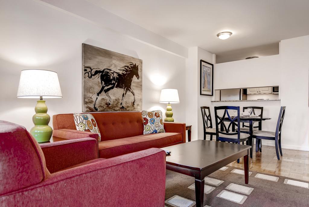Global Luxury Suites At Symphony House *