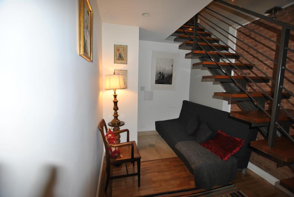 Historic Harlem Duplex Appartement New York