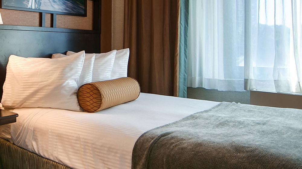 Western Queens Gold Coast 3* New York