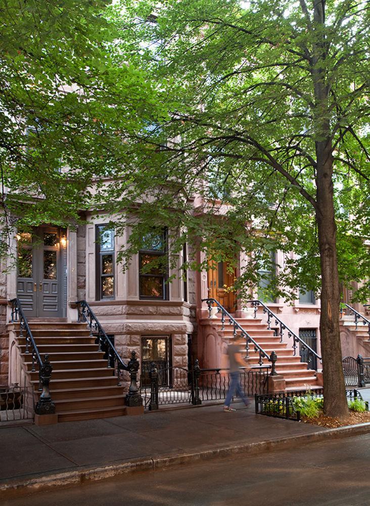 Arlington Place Hotel 3*