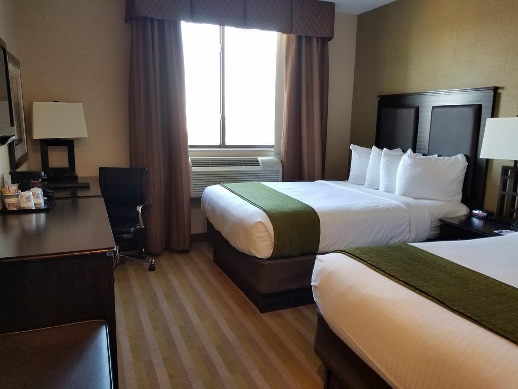 Hotel Western Plaza New York City