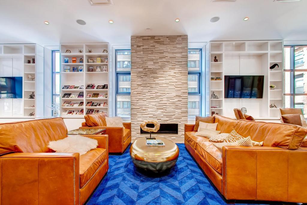 Global Luxury Suites At Ritz Plaza New York