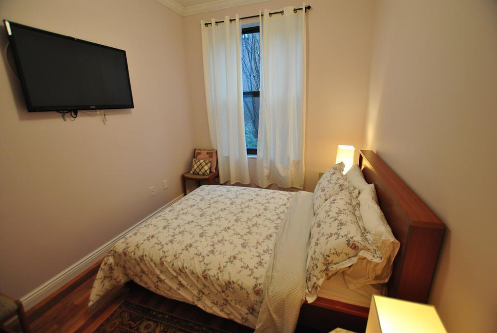 Historic Harlem Duplex * New York