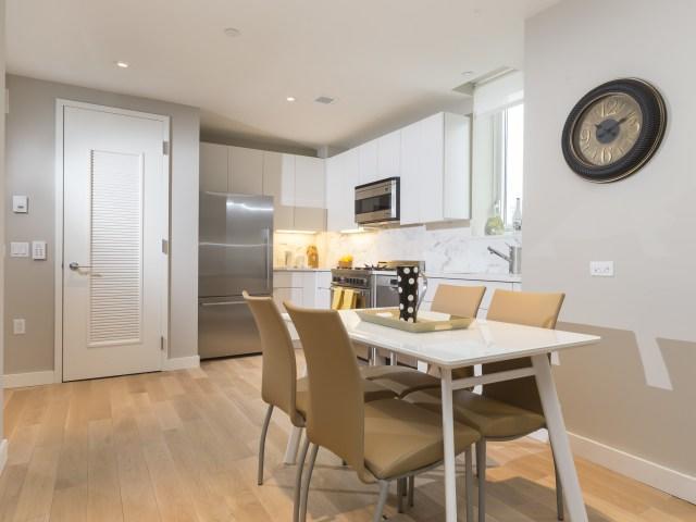 Times Square Luxury Suites Appartement *