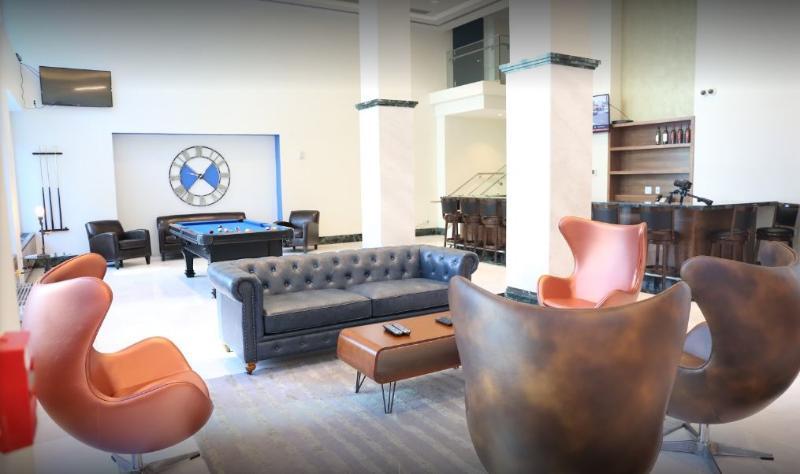 Hotel Comfort & - Kew Gardens Near La Guardia Airport New York