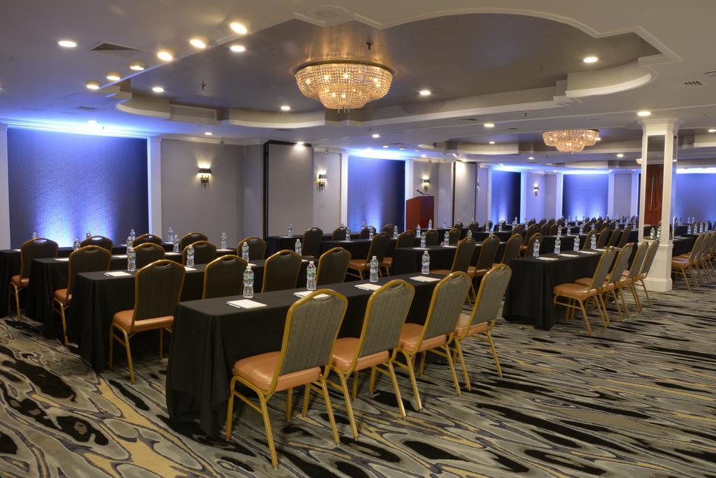 Hotel Adria Hotel&conference Center 3*