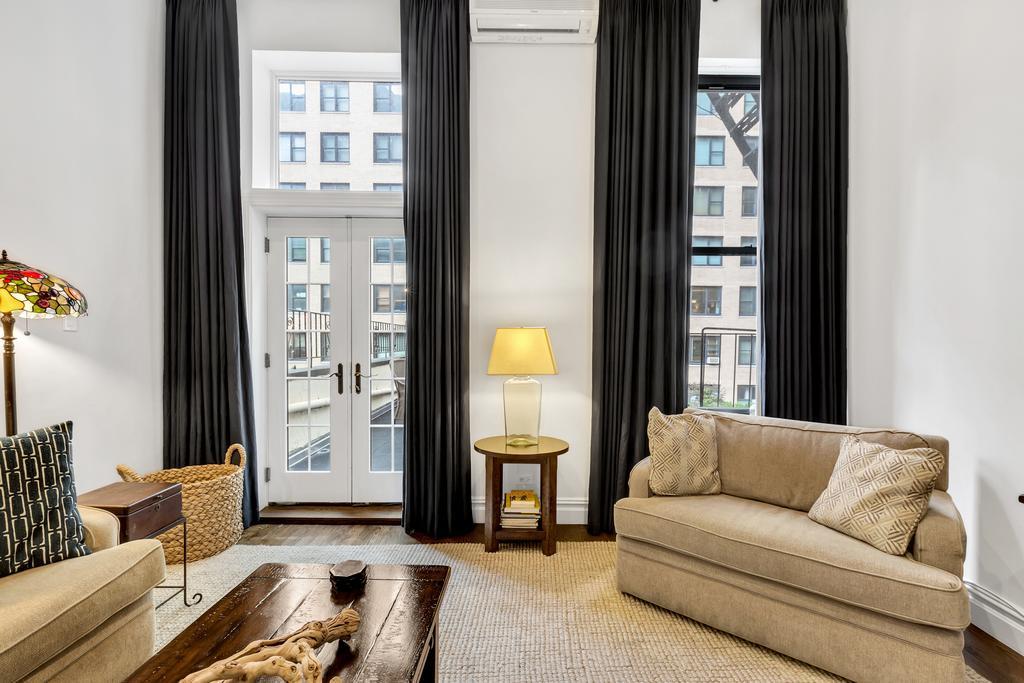 3/2 Columbus Circle #3 Appartement