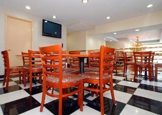 Clarion Jamaica Hotel New York