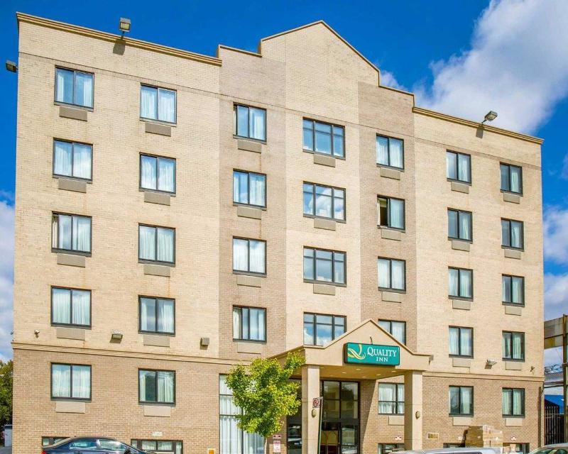 Hotel Quality Woodside Queens