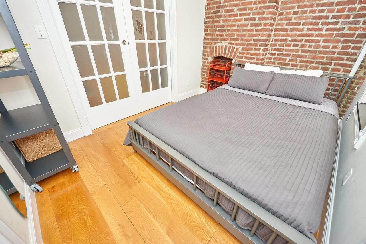 Stylish 2 Bed In Soho New York