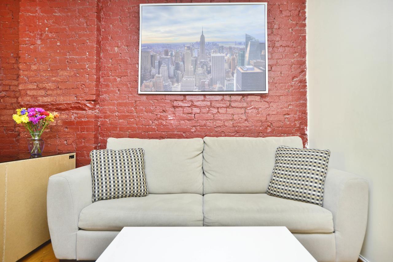 Upper East Suites Apartamento *