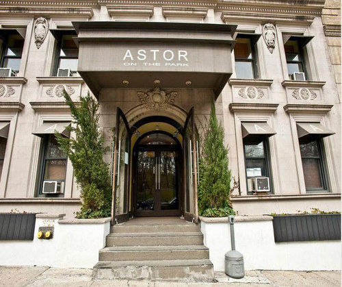 Park West 3*