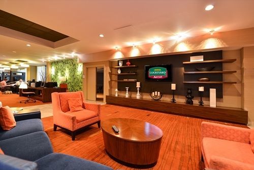 Hotel Courtyard By Marriott Laguardia Airport 3*