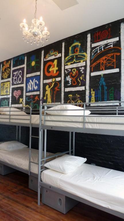 Q4 And Hostel New York City