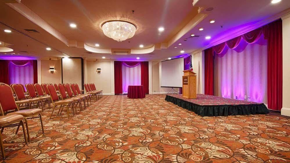 Adria Hotel&conference Center Hotel 3*